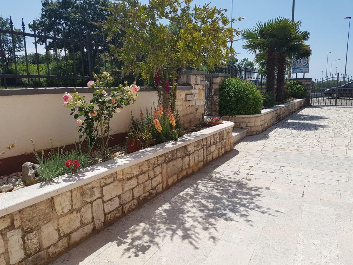 Rooms Siesta Porec Ngoại thất bức ảnh